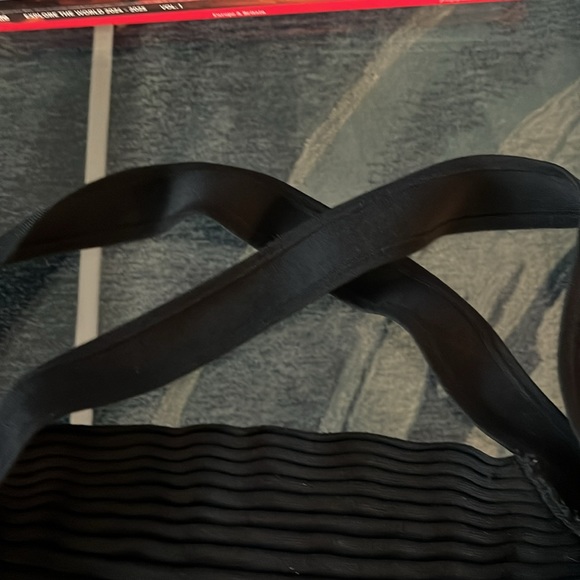 Bebe 75%silk 22% spandex tank top - Picture 3 of 4